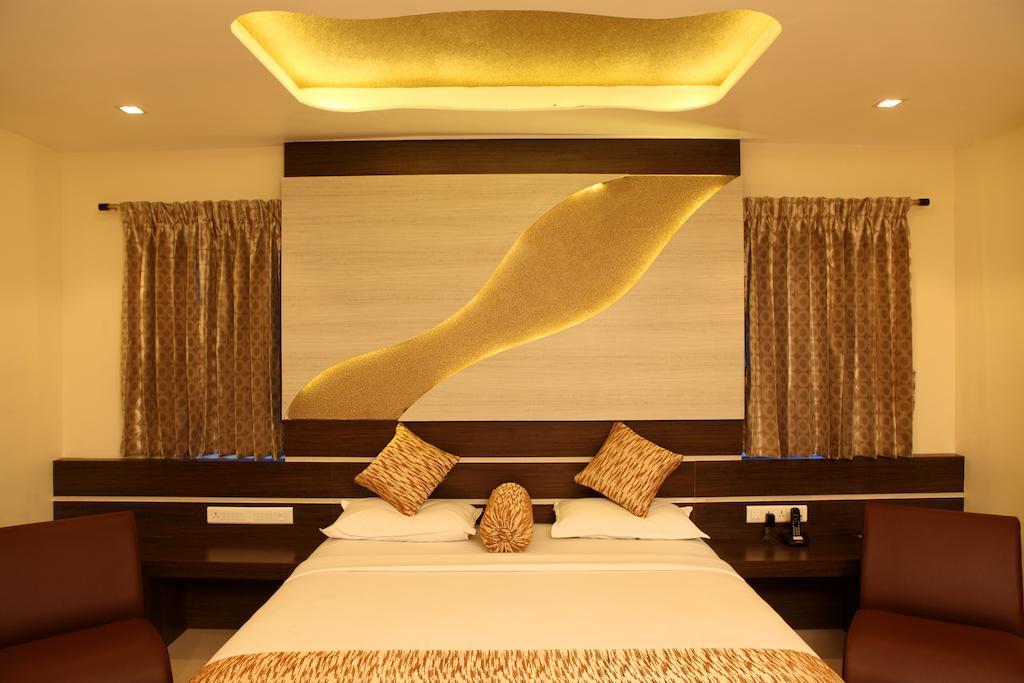 Sbs Grand Hotel Coimbatore Room photo
