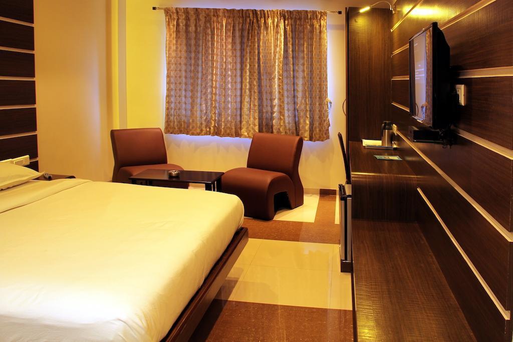 Sbs Grand Hotel Coimbatore Room photo